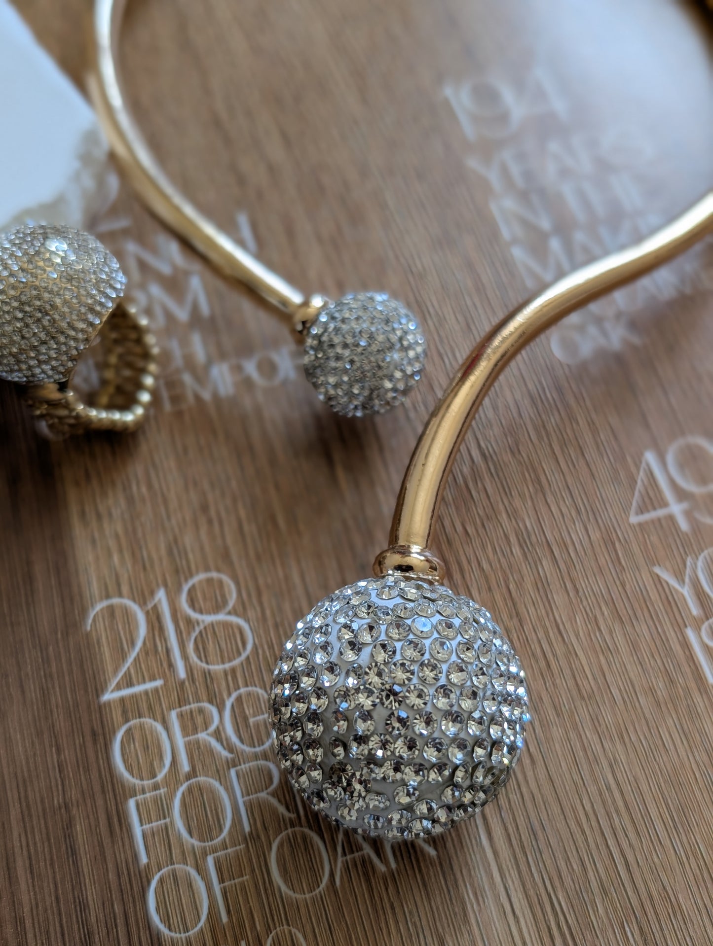 Crystal Sphere Statement Set