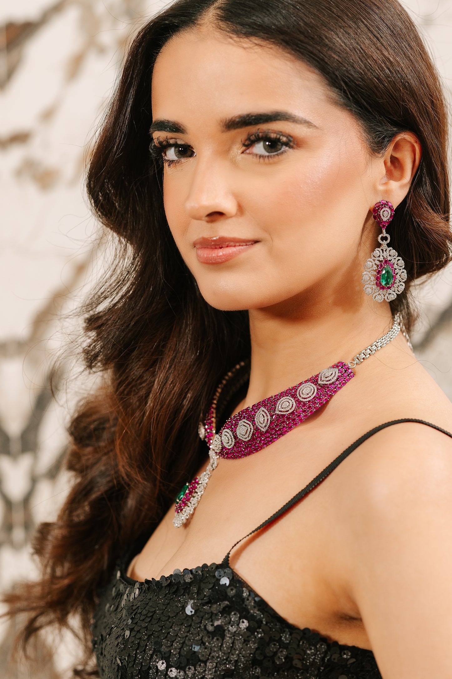 Emerald Radiance Collar Necklace