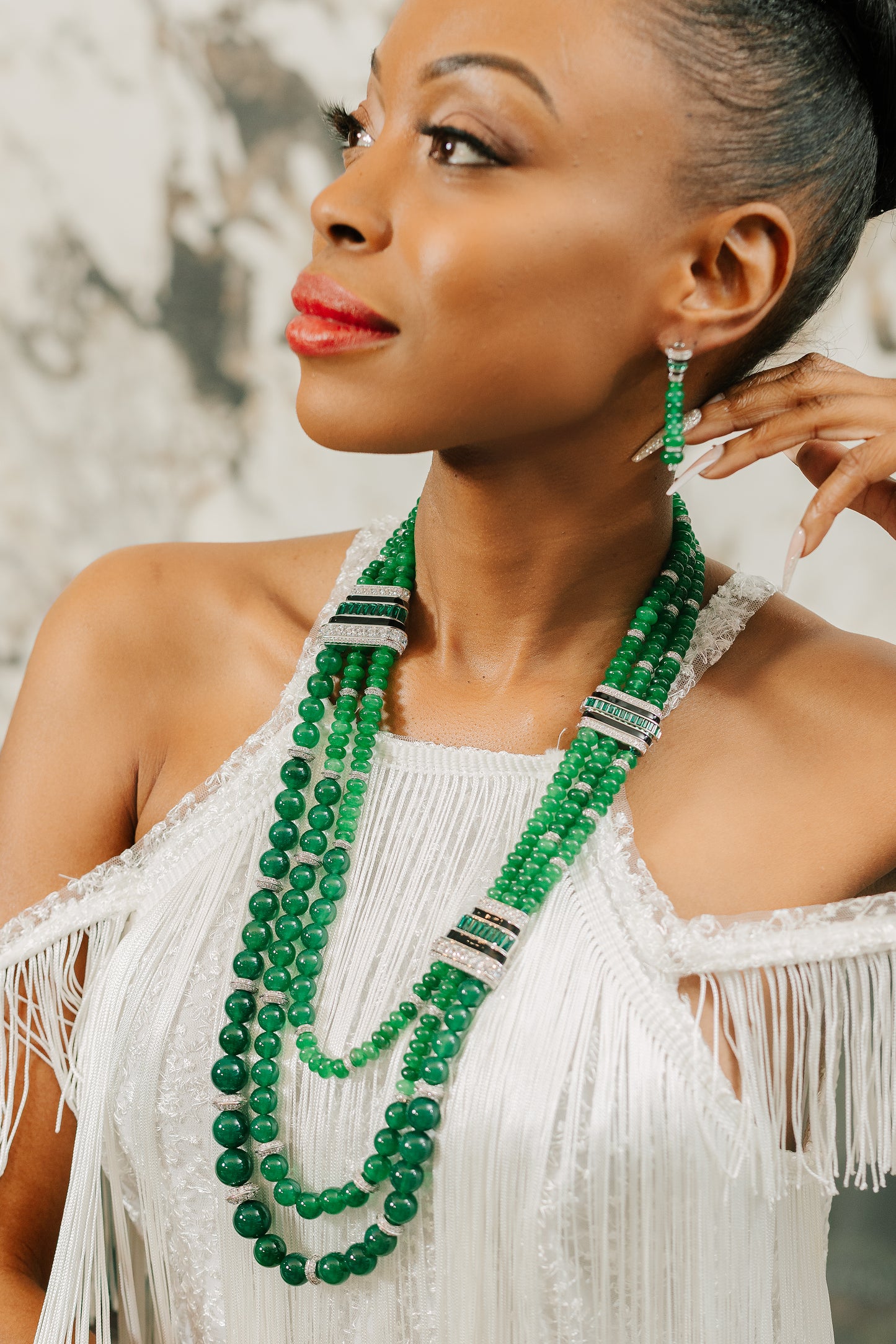 Saira’s Emerald Elegance Necklace Set