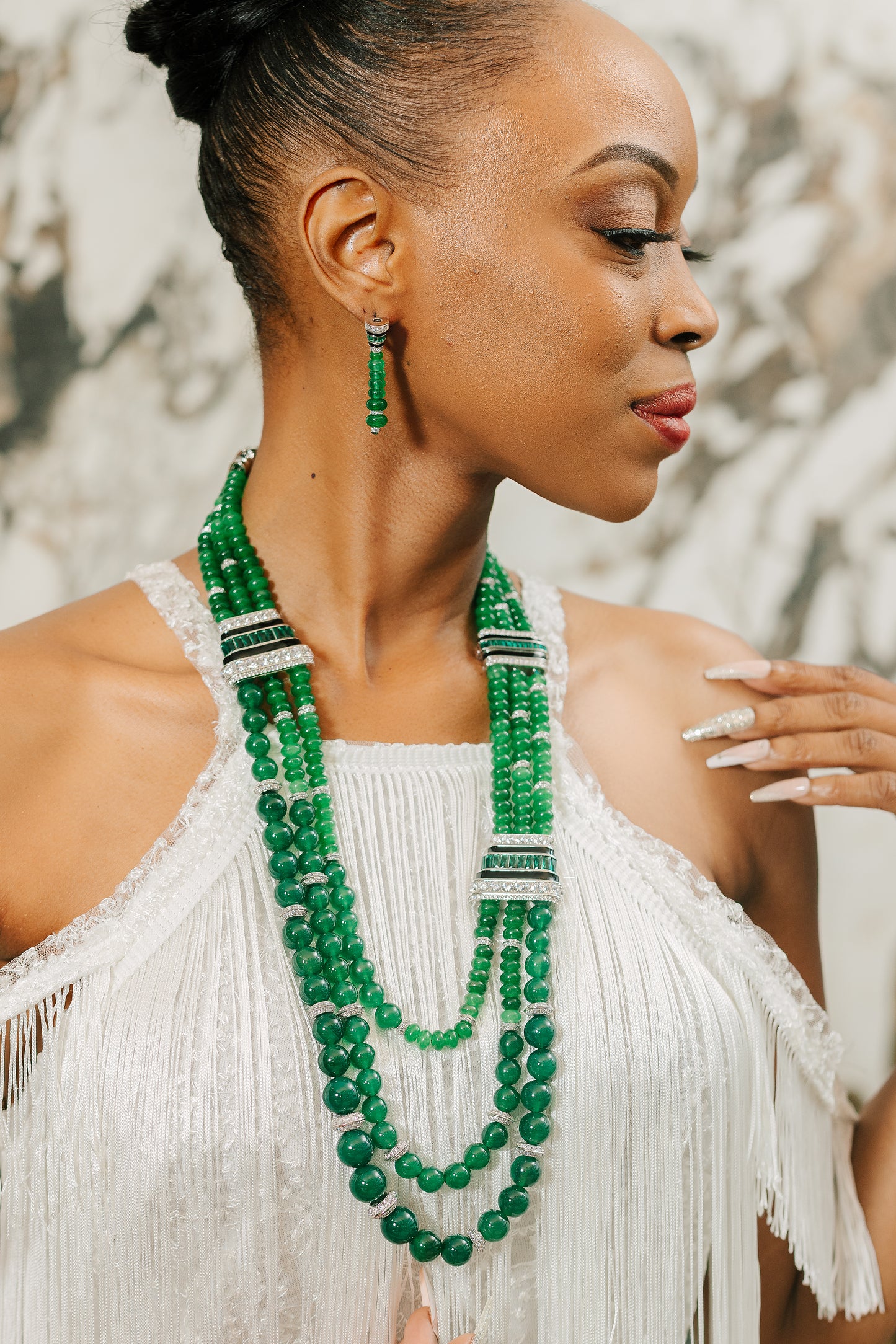 Saira’s Emerald Elegance Necklace Set
