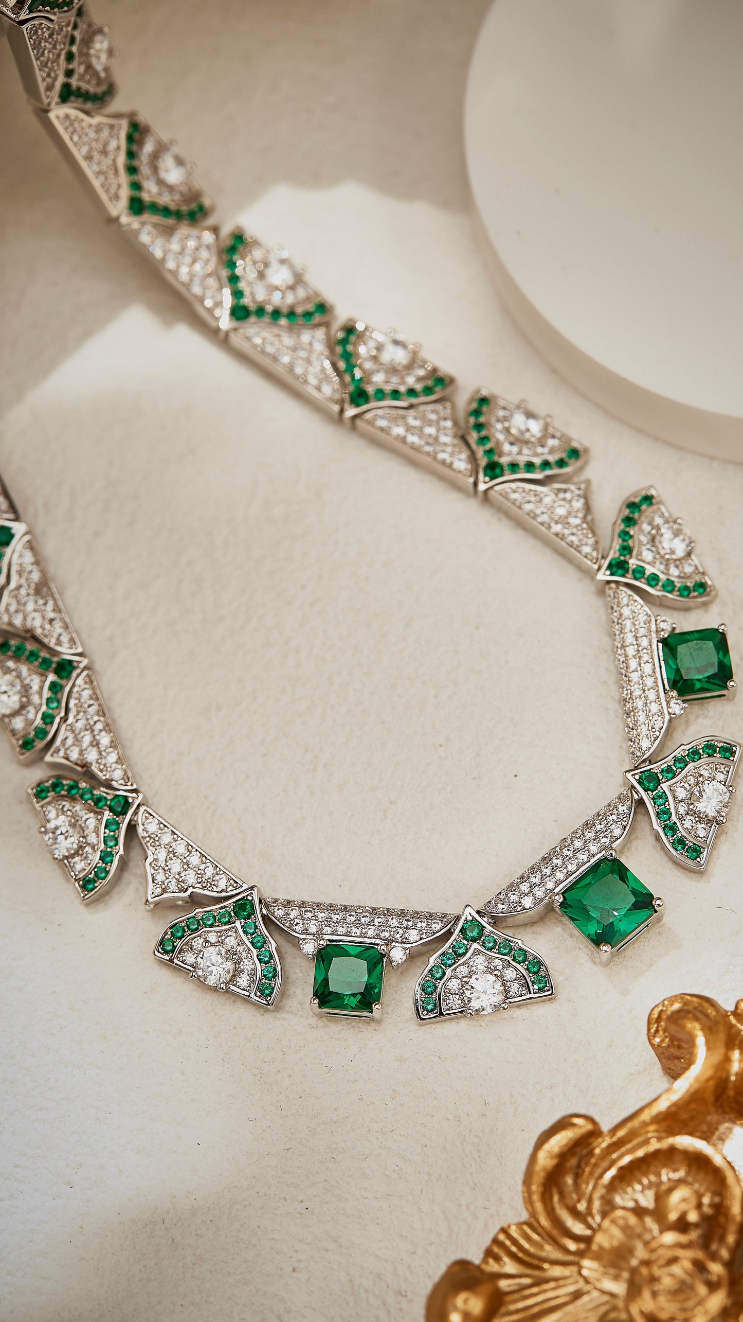 Victoria’s Emerald Enchantment Necklace