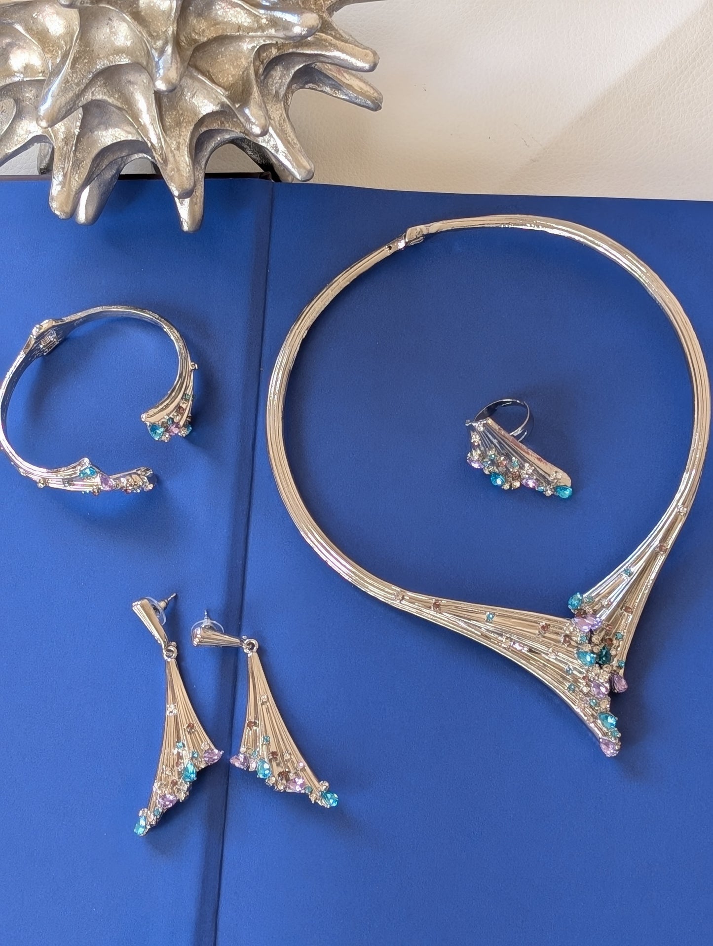 Élan Imperial Jewelry Set