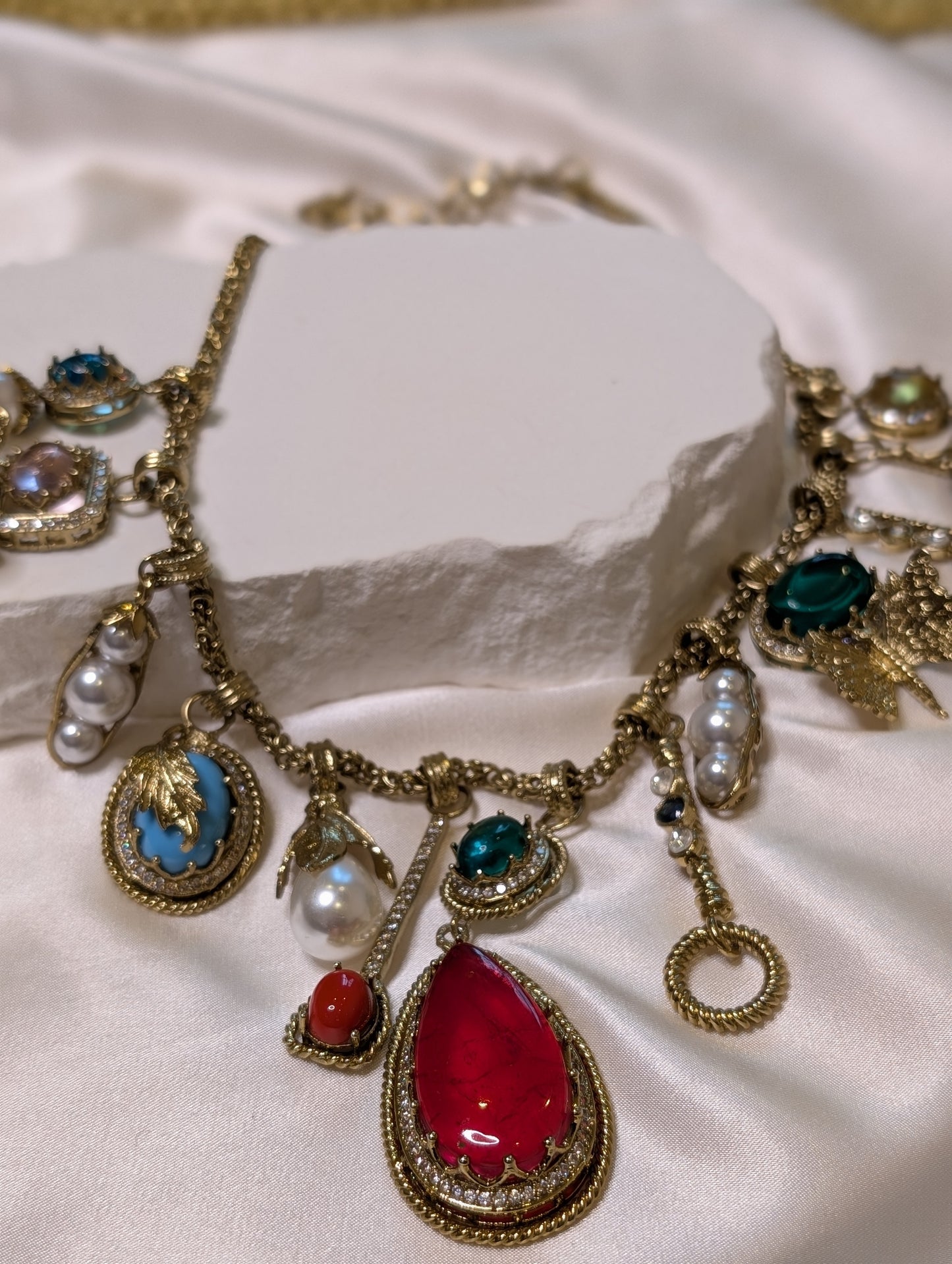 Legacy in Charms Set