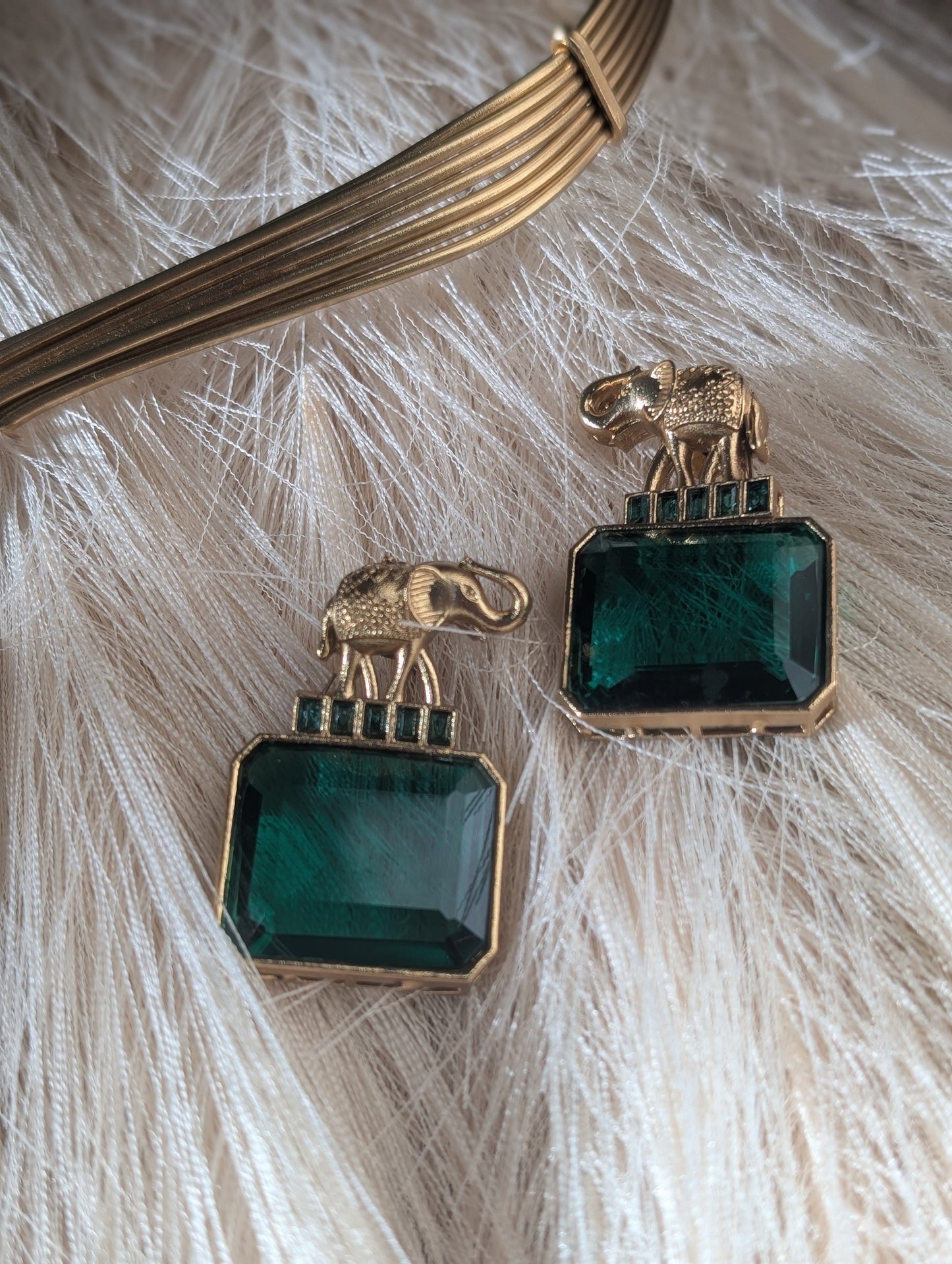 Maya Emerald Majesty Set