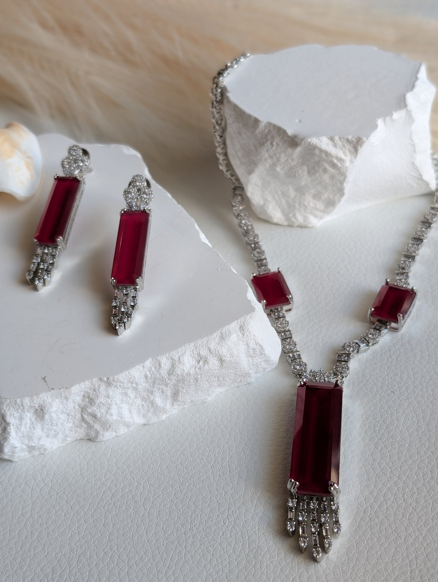 Eterna Luxe Necklace Set
