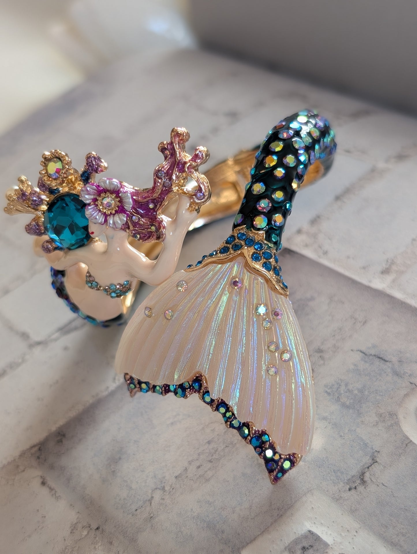 Sirena Enchanté Bangle