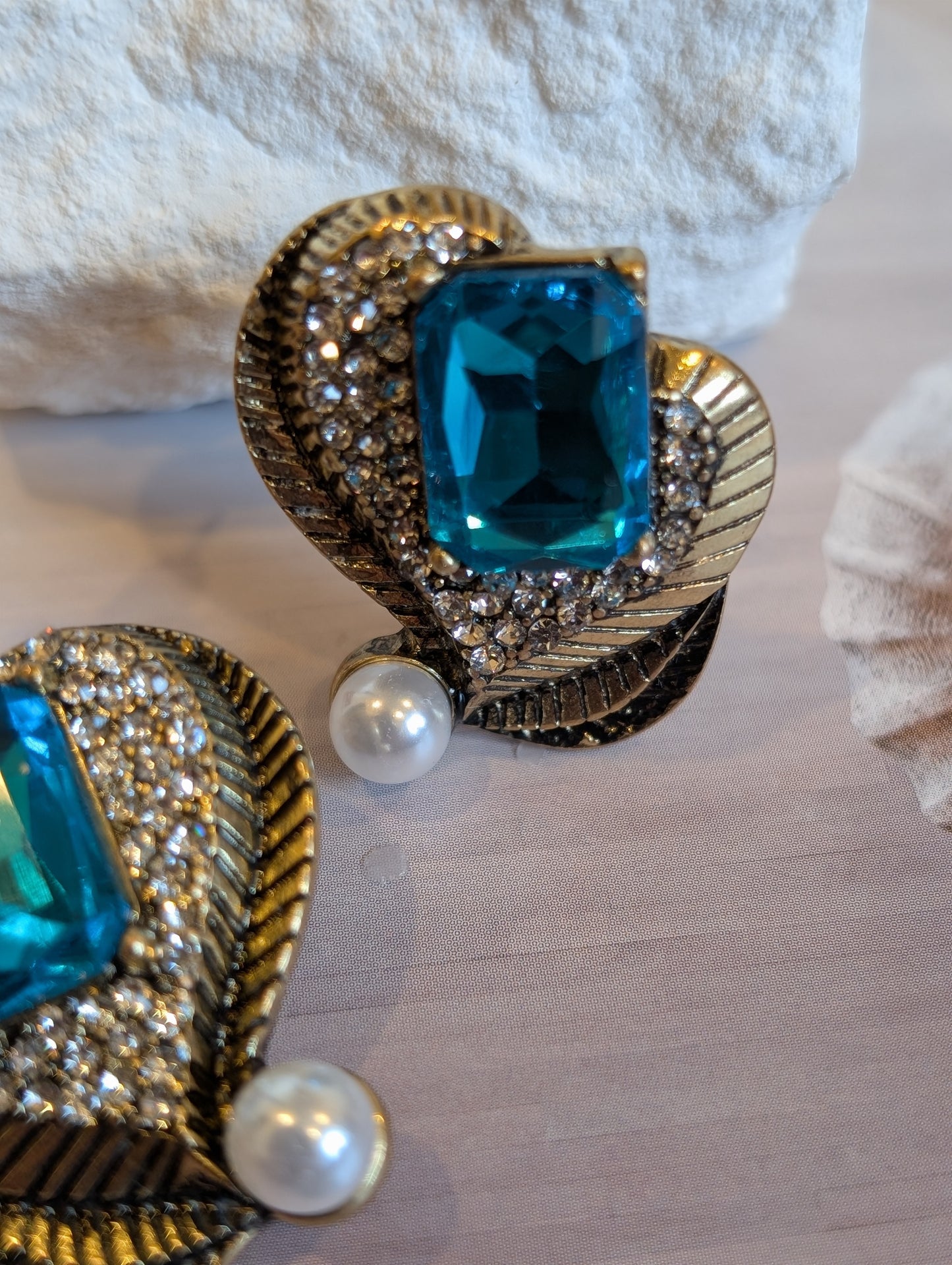 Celestia Azure Vintage Earrings