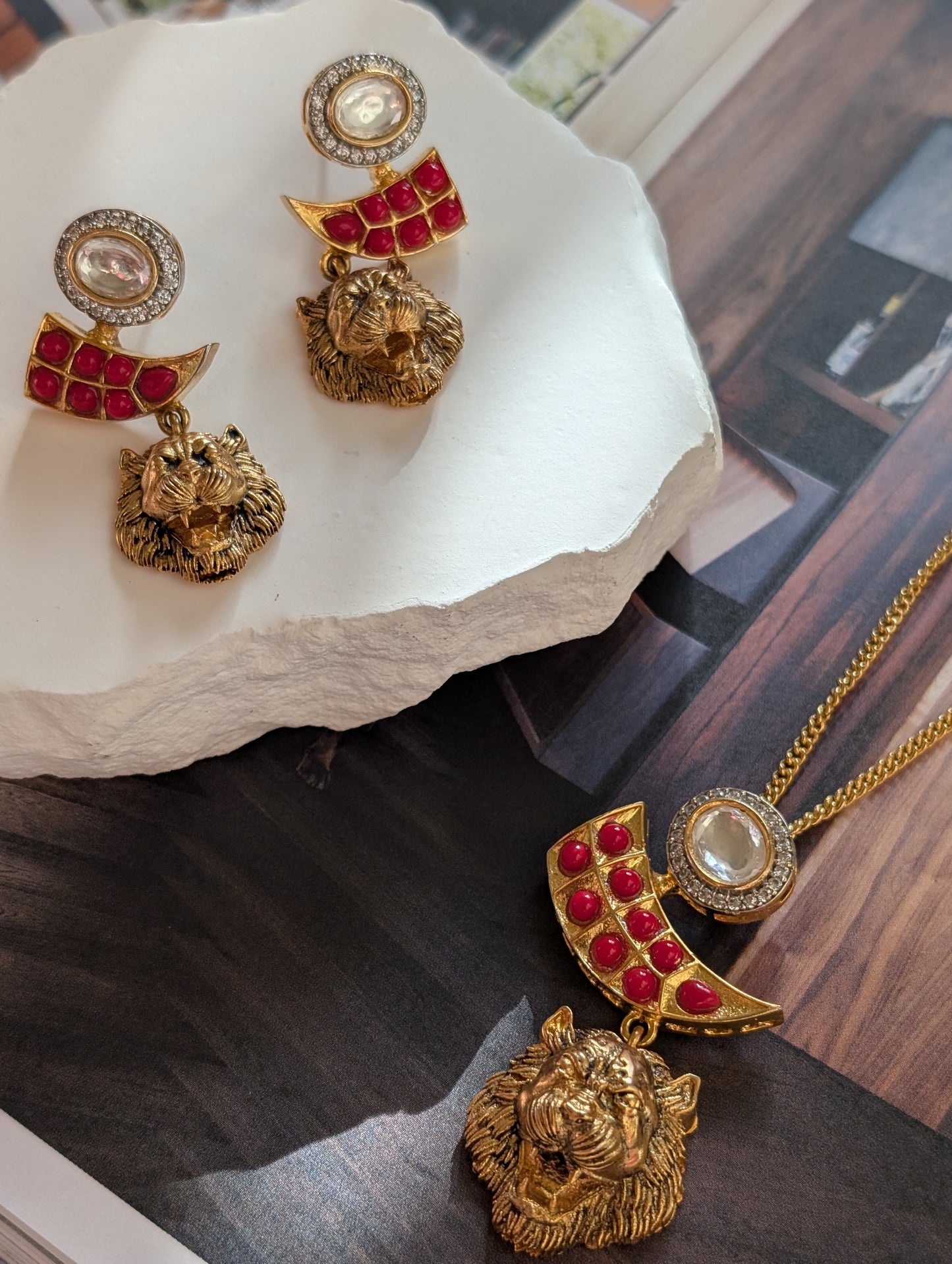 Imperial Guardian Choker Set