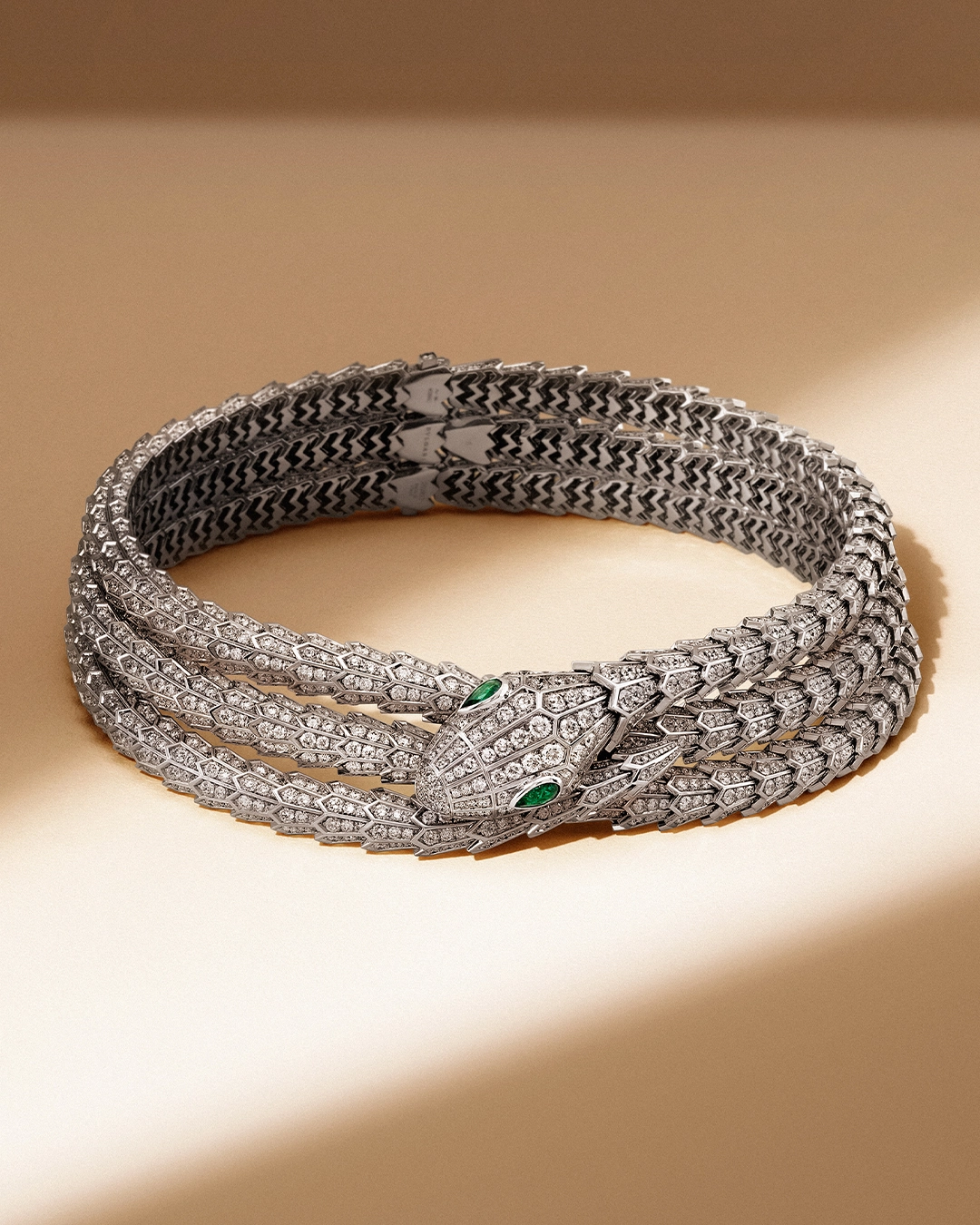 Serpentina Crystal Emerald Necklace Set