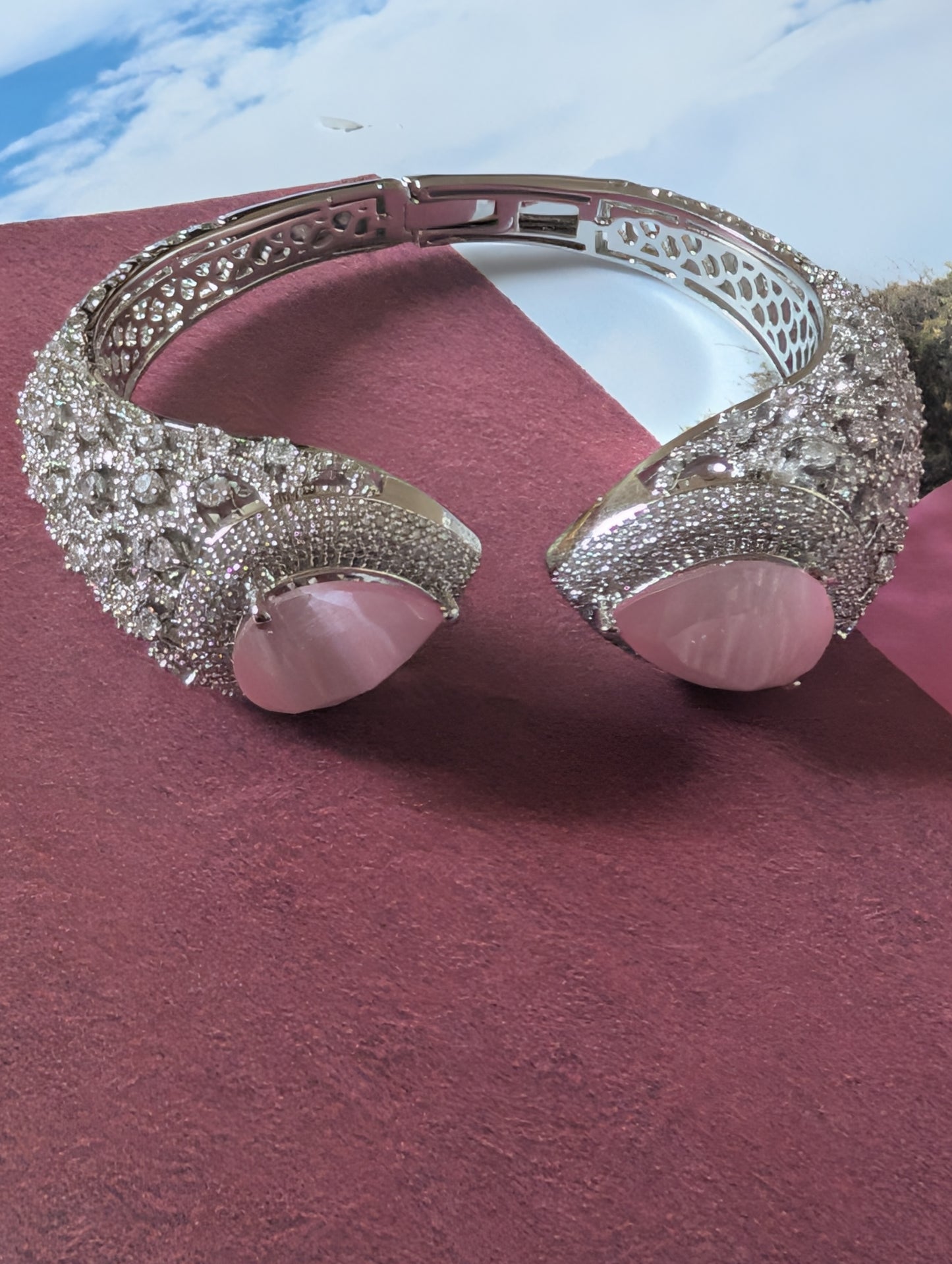 SoulGlow Bracelet
