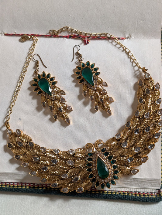 Peacock-Inspired Gold and Green Jewelry Set