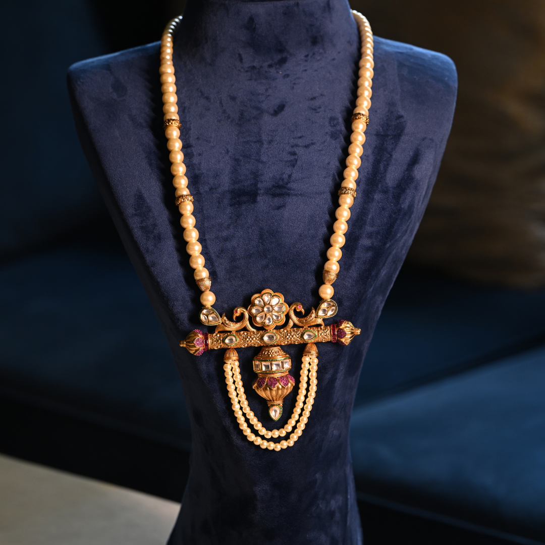 Noor Inayat Pearlescent Kundan Necklace - Midas Touch Jewelry