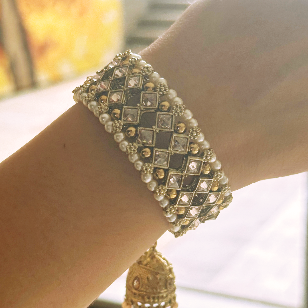 Nalani Kundan Pearl Bangles