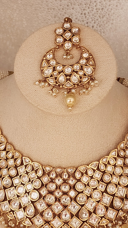 Ahilya Kundan Beaded Necklace Set