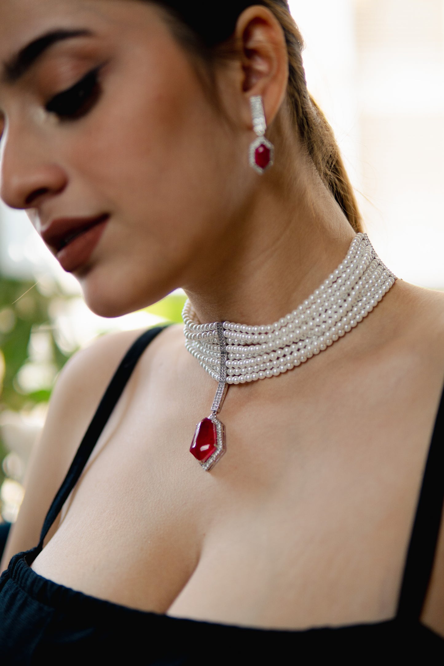 Noor-E-Zamindar Pearl Choker Set