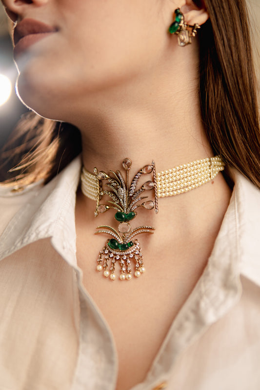 Maharani Palm Crest Choker