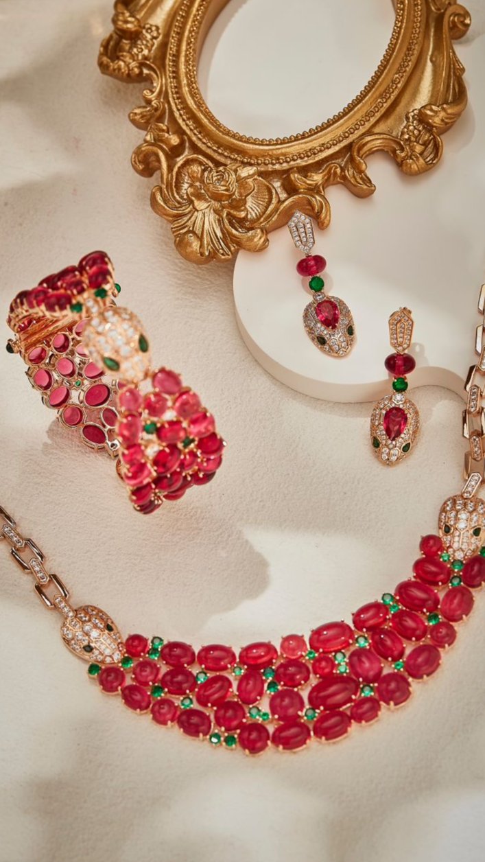 Crimson Majesty Set (With Bracelet)