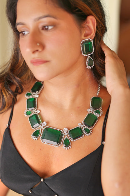 Eva Emerald Choker Set