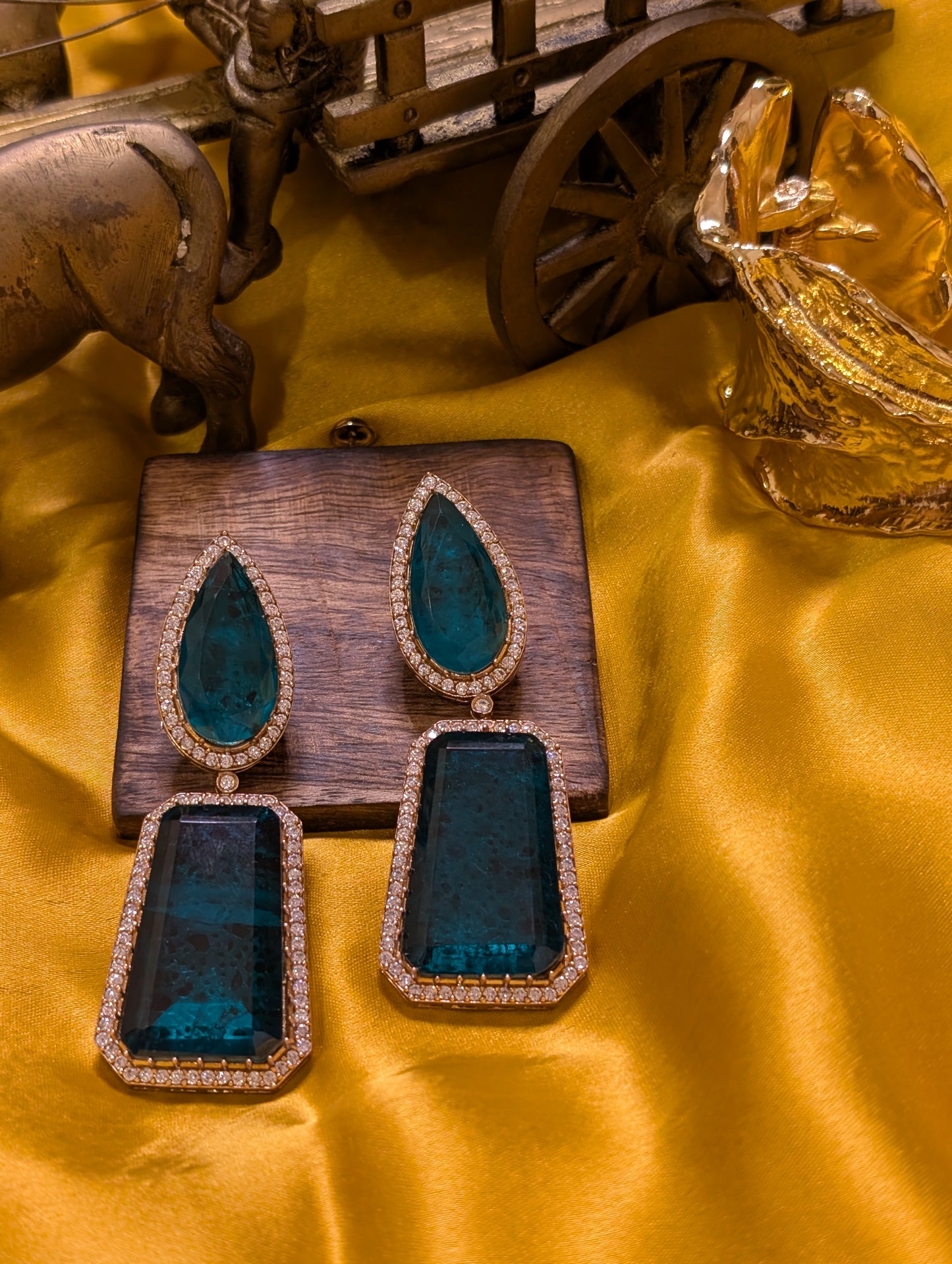 Maze Radiance Drop Earrings