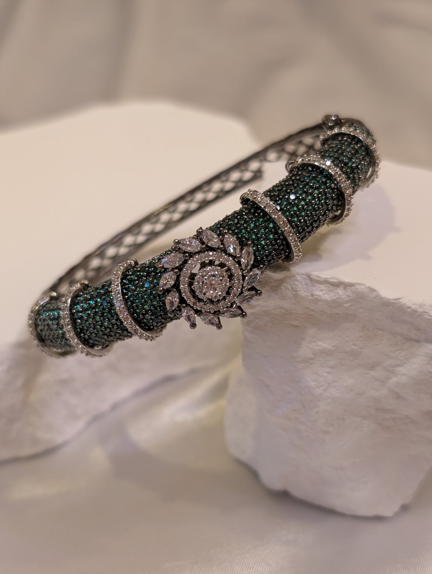 Enchanted Ivy Bangle