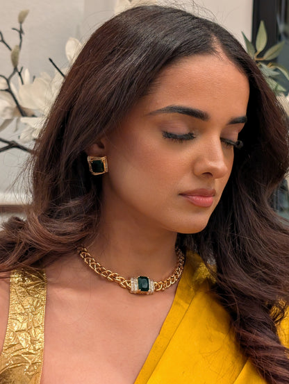 Victoria Emerald Luxe Chain Choker