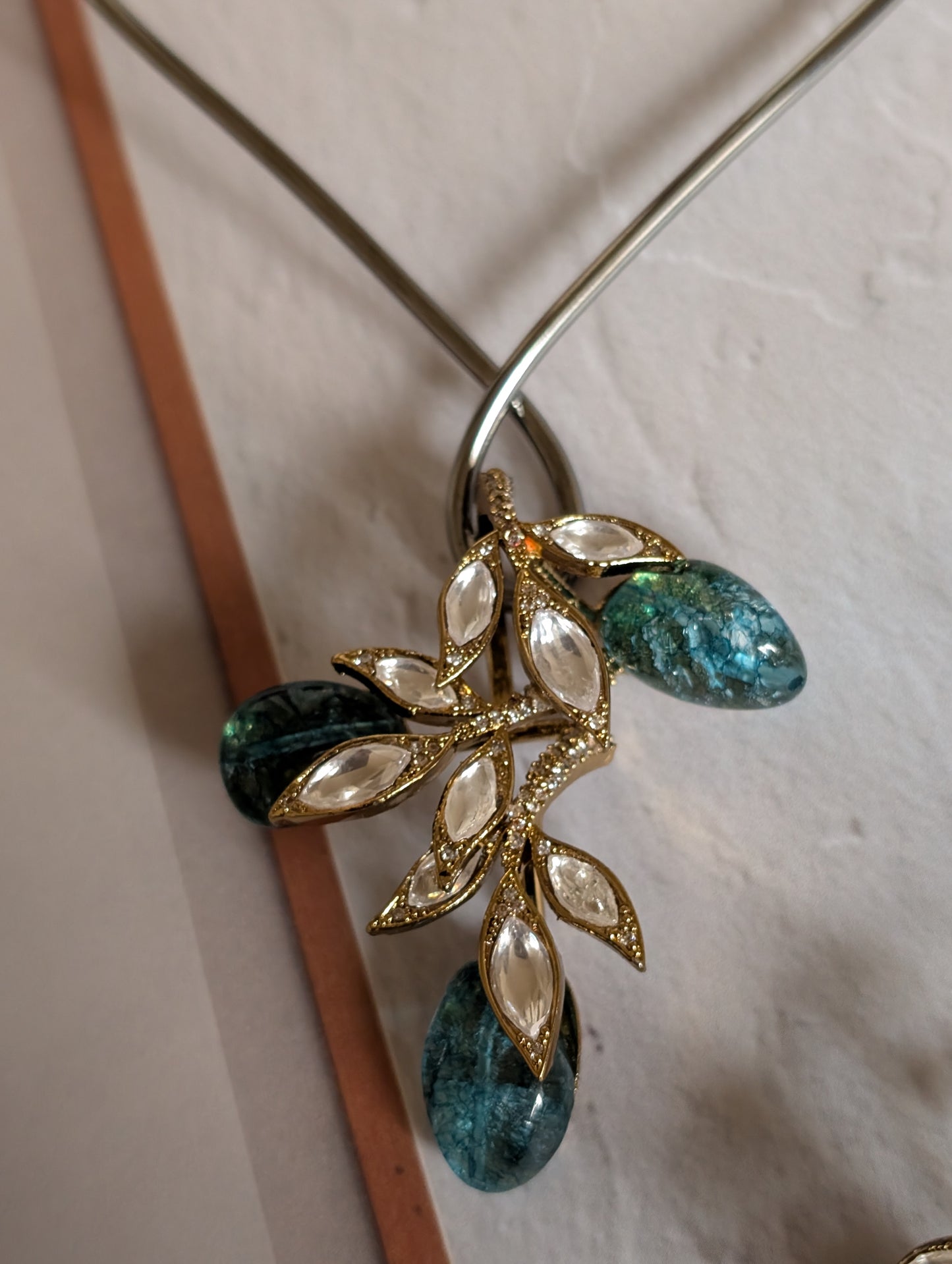 Verona Verde Necklace Set