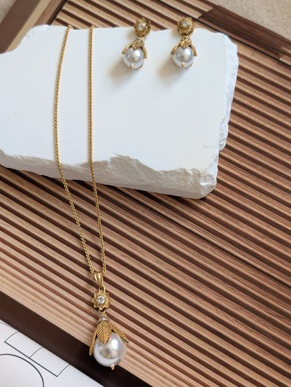 Golden Blossom Pearl Pendant
