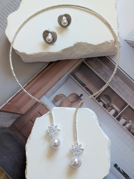Snowflake Pearl Elegance