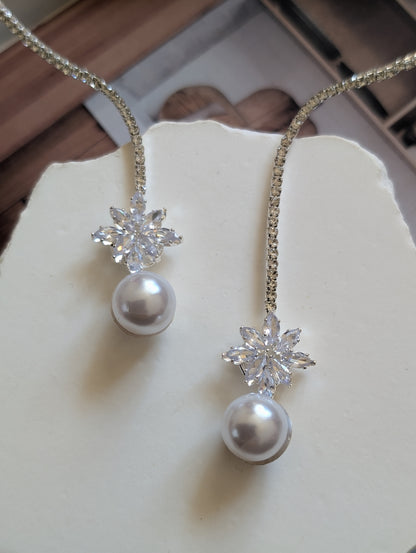 Snowflake Pearl Elegance