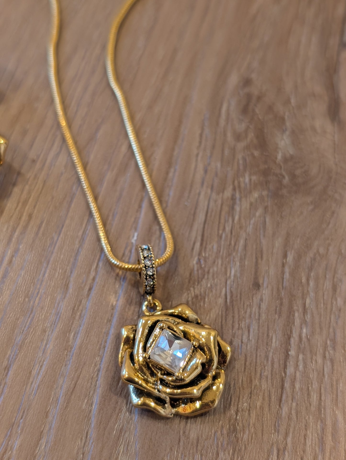 Rose Bloom Jewelry Set with Crystal Accents