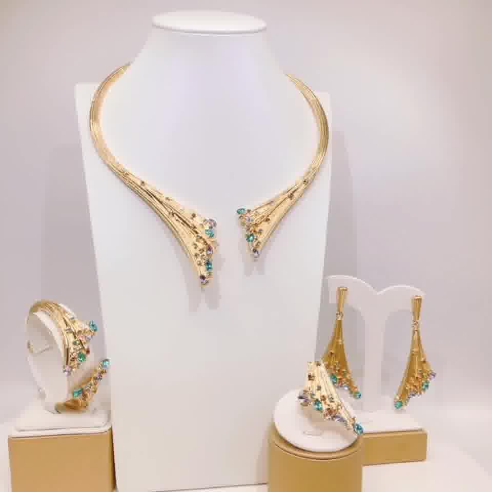 Élan Imperial Jewelry Set