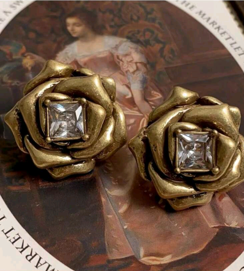 Rose Bloom Jewelry Set with Crystal Accents